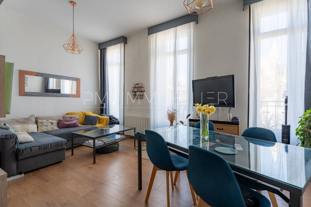Appartement à MARSEILLE-16E