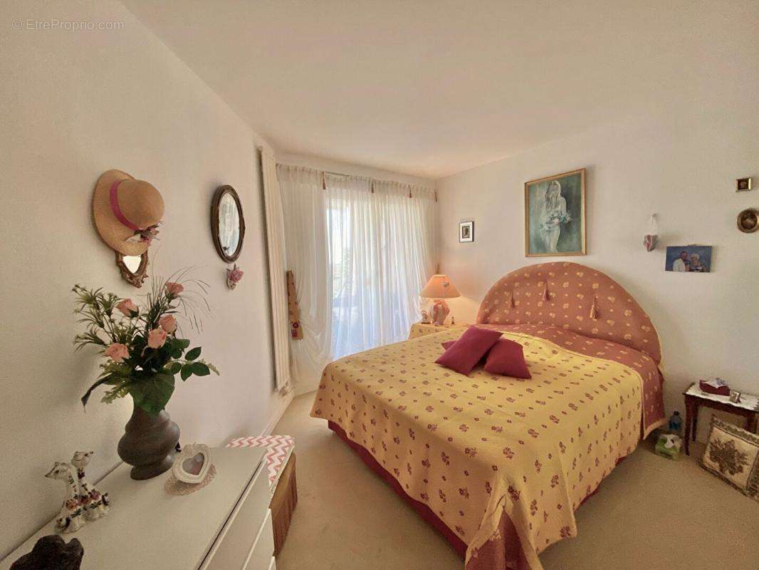 Appartement à MANDELIEU-LA-NAPOULE