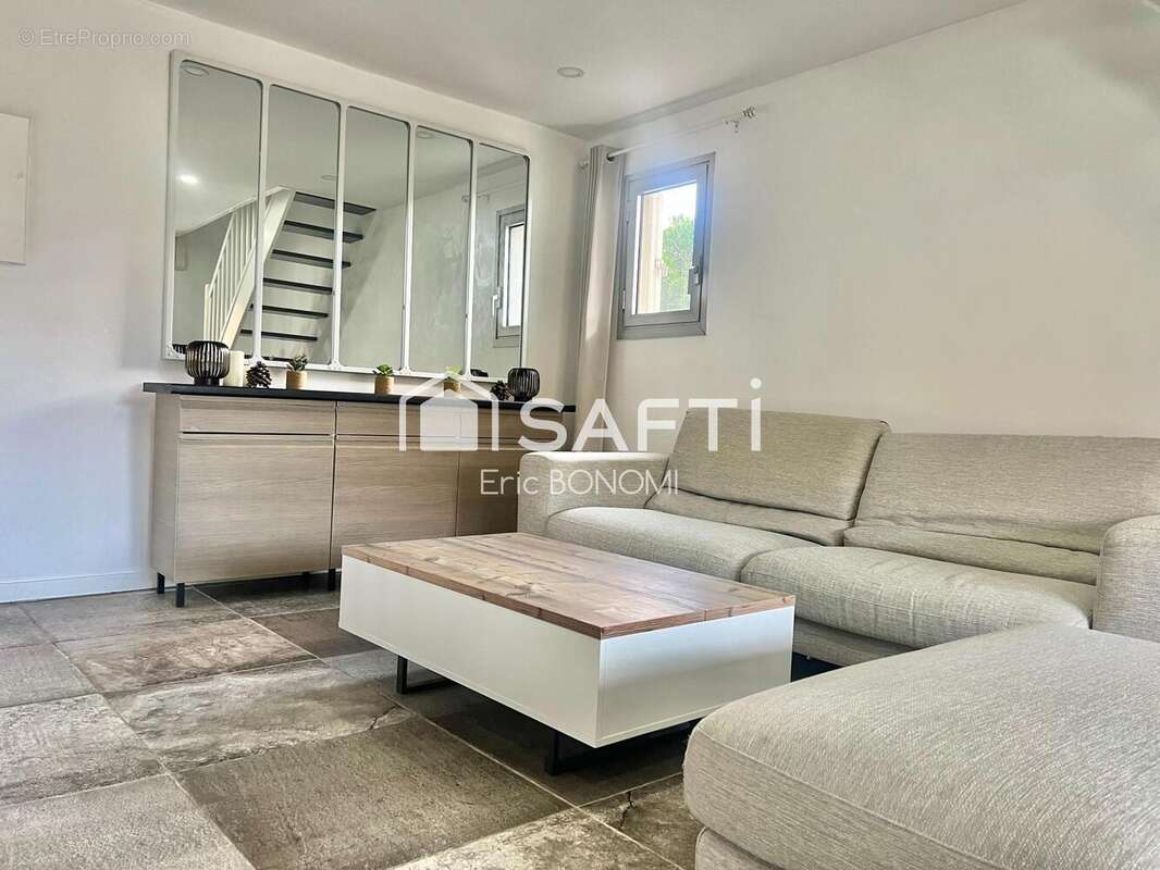 Photo 3 - Appartement à FREJUS