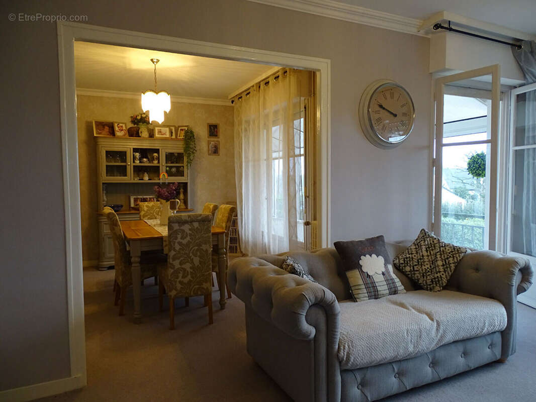 Maison à MAEL-CARHAIX