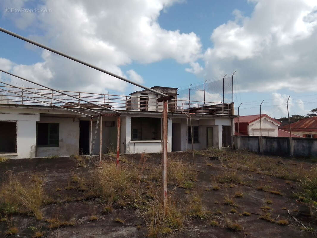 Appartement à POINTE-A-PITRE