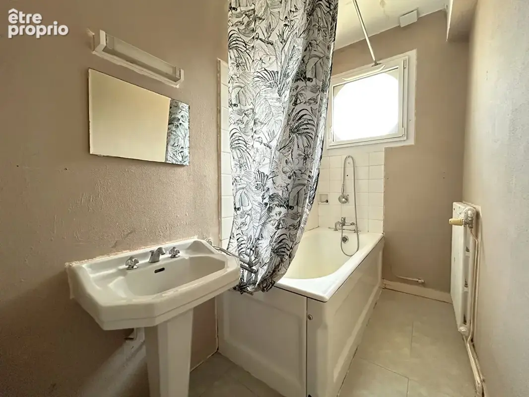 Maison de caractère 155 m² - Centre-bourg Montfort-sur-Meu - Terrain 660 m² - photo 12