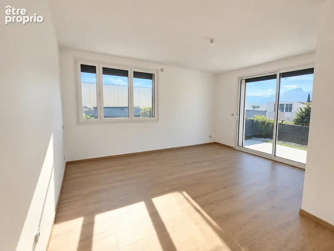 Appartement T4 entièrement rénové avec terrasse - photo 3