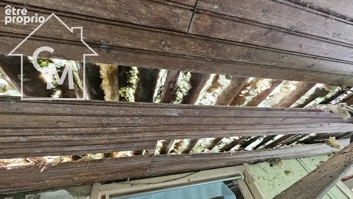 Maison à rénover entièrement- Fort potentiel - photo 32