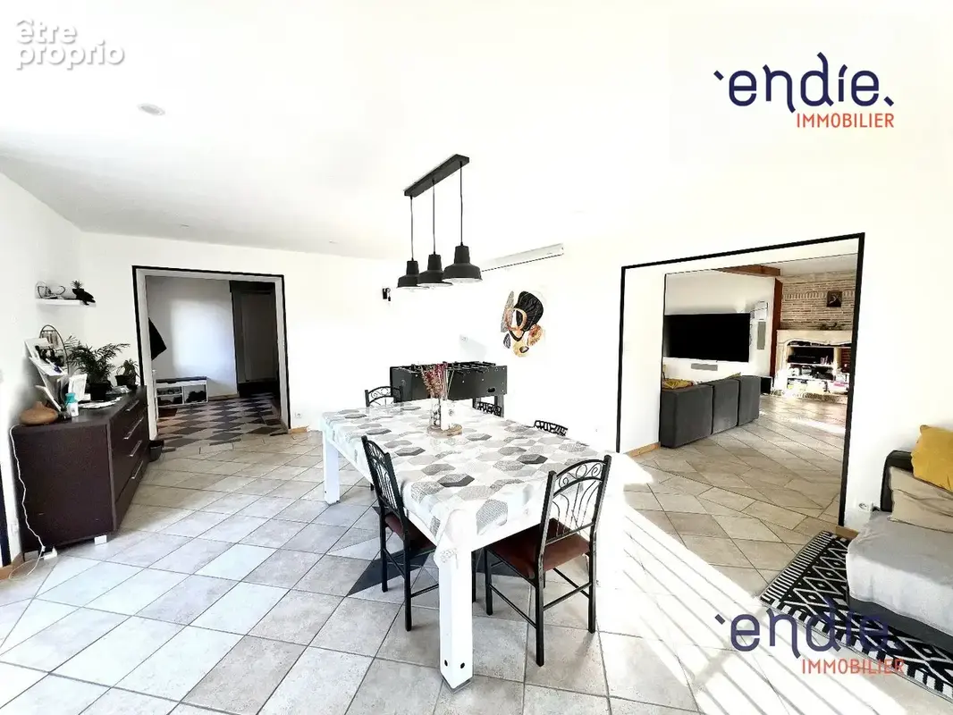 Maison 5 pièces 190 m² à vendre à Vouille (86190) - photo 6