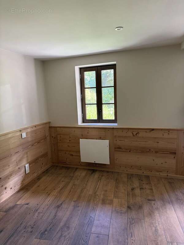 Maison à LA PERRIERE