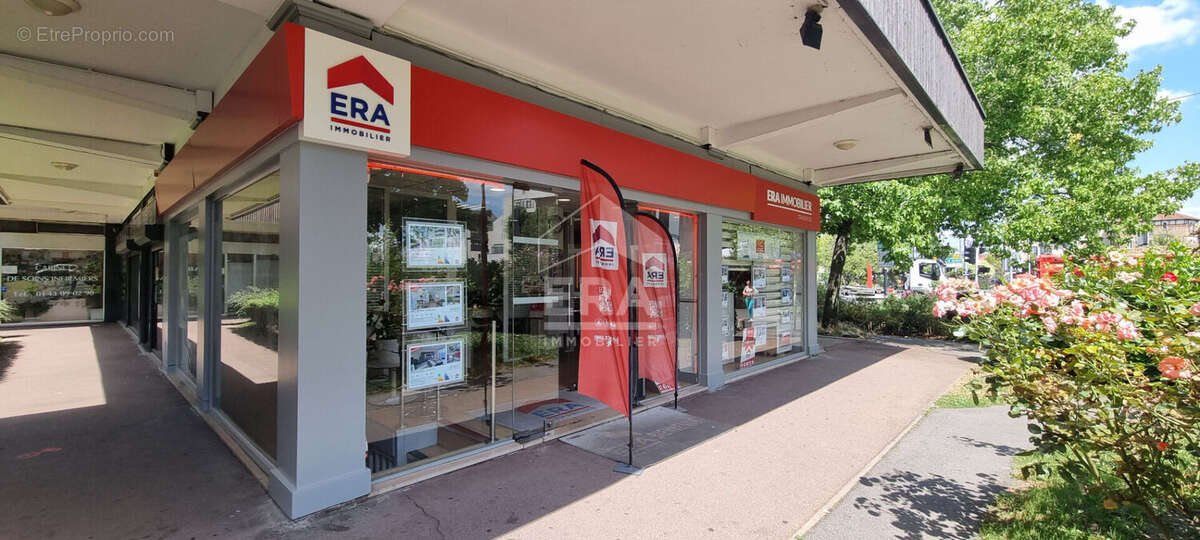 Terrain à NEUILLY-SUR-MARNE