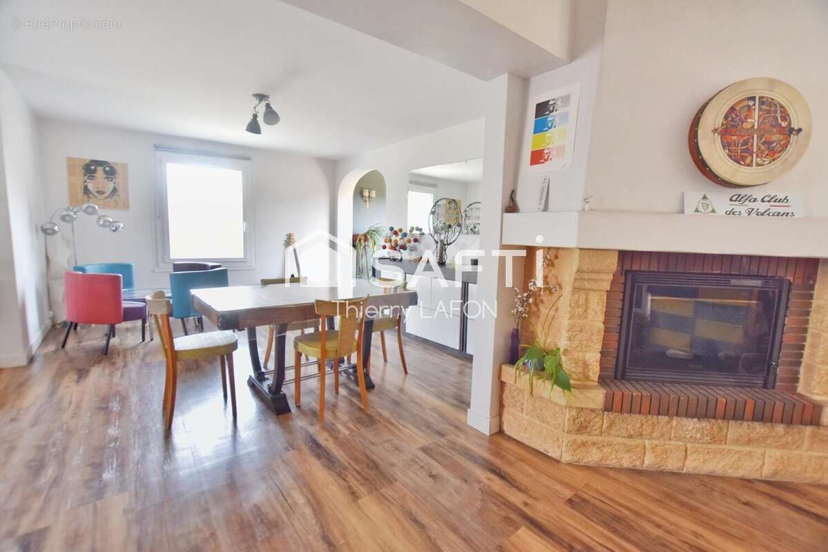 Photo 2 - Maison à UNIAS