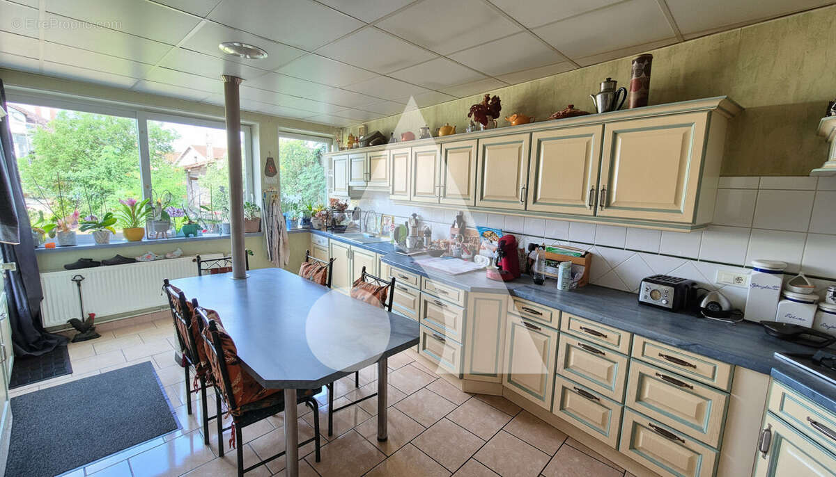 Maison 3 chambres avec un appartement T2 actuellement loué - Liffol le Grand - photo 3