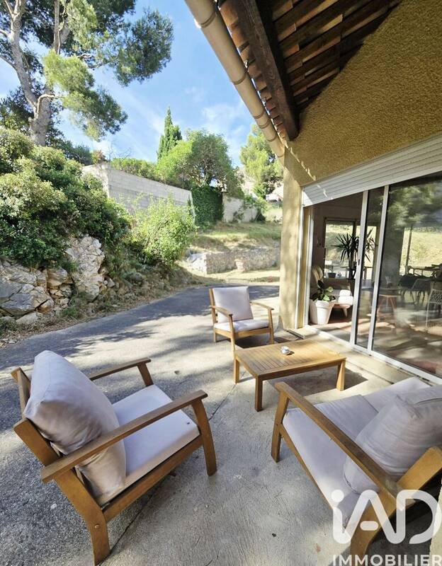 Photo 1 - Maison à ENSUES-LA-REDONNE