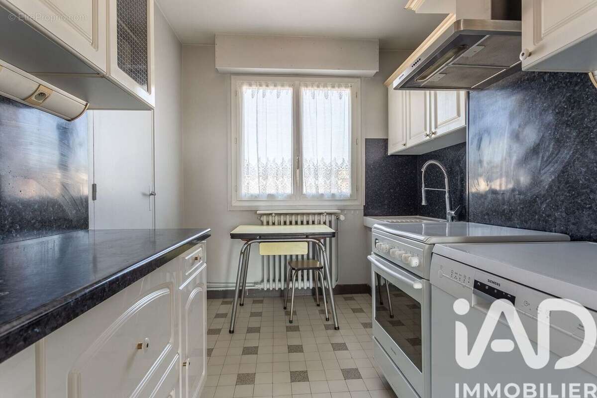 Photo 8 - Appartement à JUVISY-SUR-ORGE