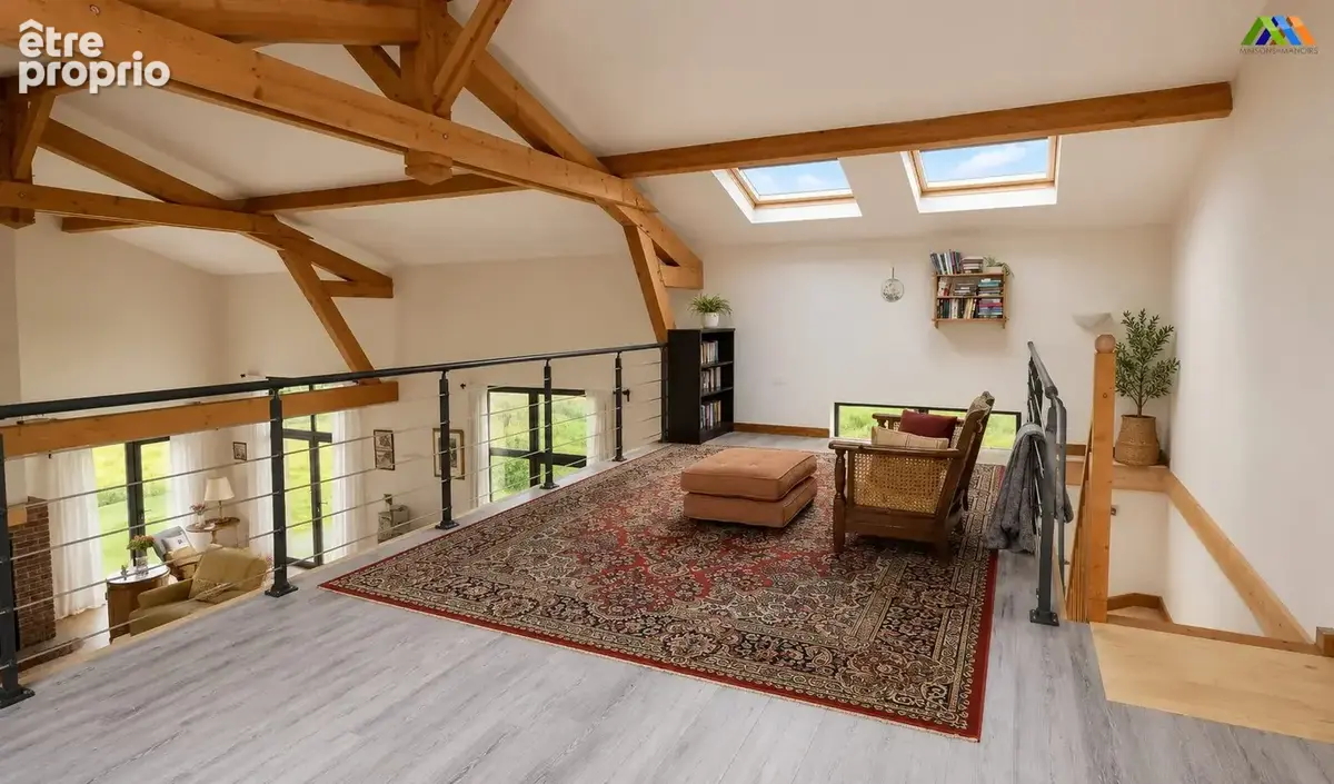 Mezzanine living space in character home near Mirande