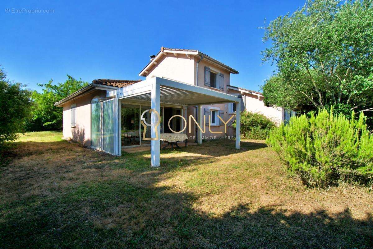 Savigneux - maison - 5 chambres - photo 6