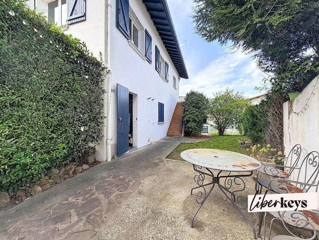 Appartement à CIBOURE