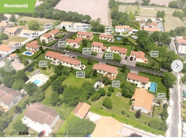 Terrain à GRANZAY-GRIPT