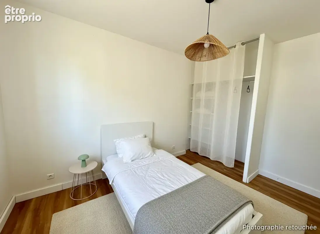 Saint-Gilles, villa dans un ensemble immobilier, T5 de plain pied lumineux avec jardin et terrasse - photo 13