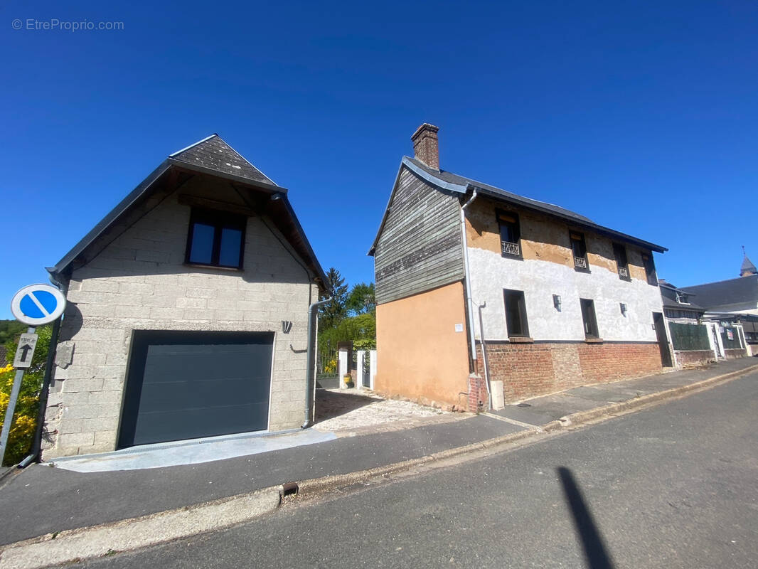 Maison à HORNOY-LE-BOURG
