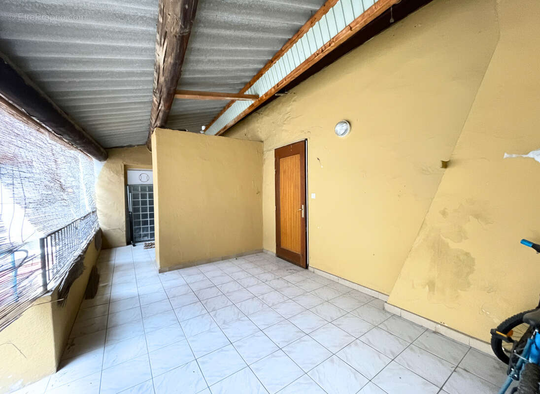Vaison hyper centre - duplex 105 m2 avec terrasse et dependances - photo 6