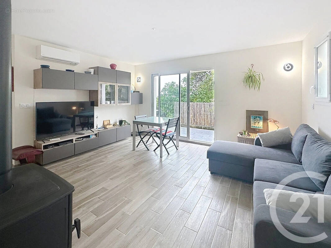 Appartement à SANTA-MARIA-POGGIO