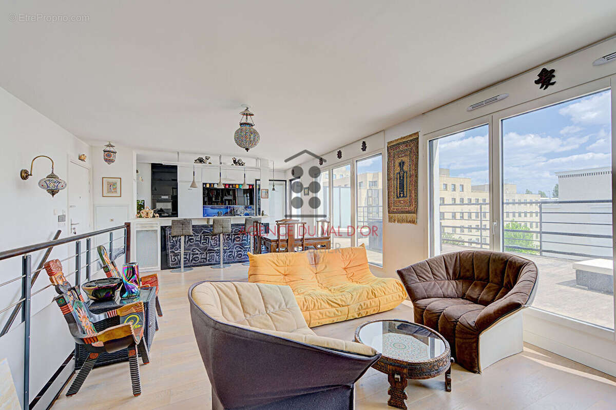 Appartement à SURESNES