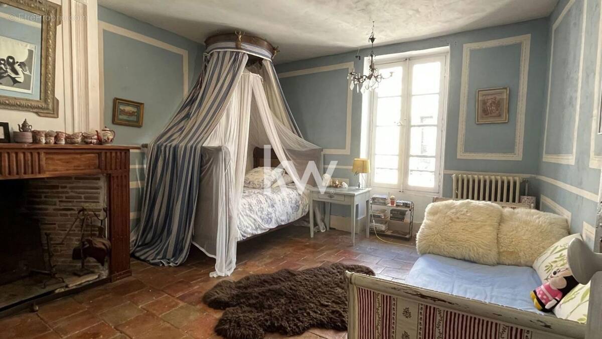 Maison à CORDES-SUR-CIEL