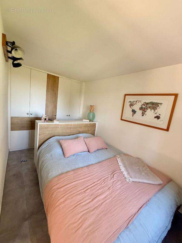 Appartement à VENELLES