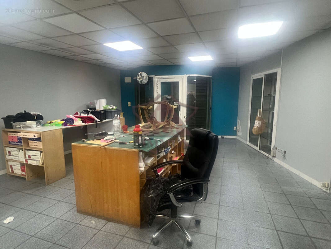 Commerce à SAINT-AMBROIX