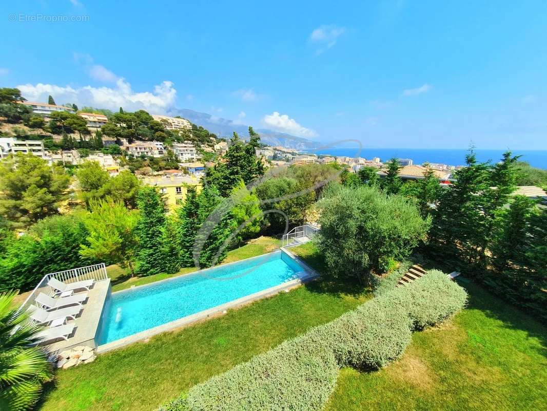 Maison à ROQUEBRUNE-CAP-MARTIN