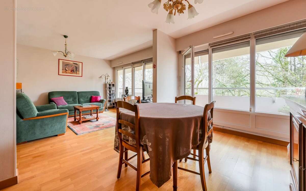 Appartement à LYON-9E
