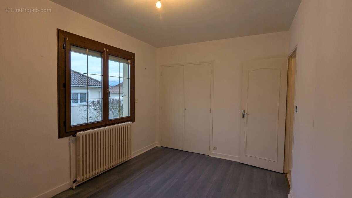 Maison à MONTMORILLON