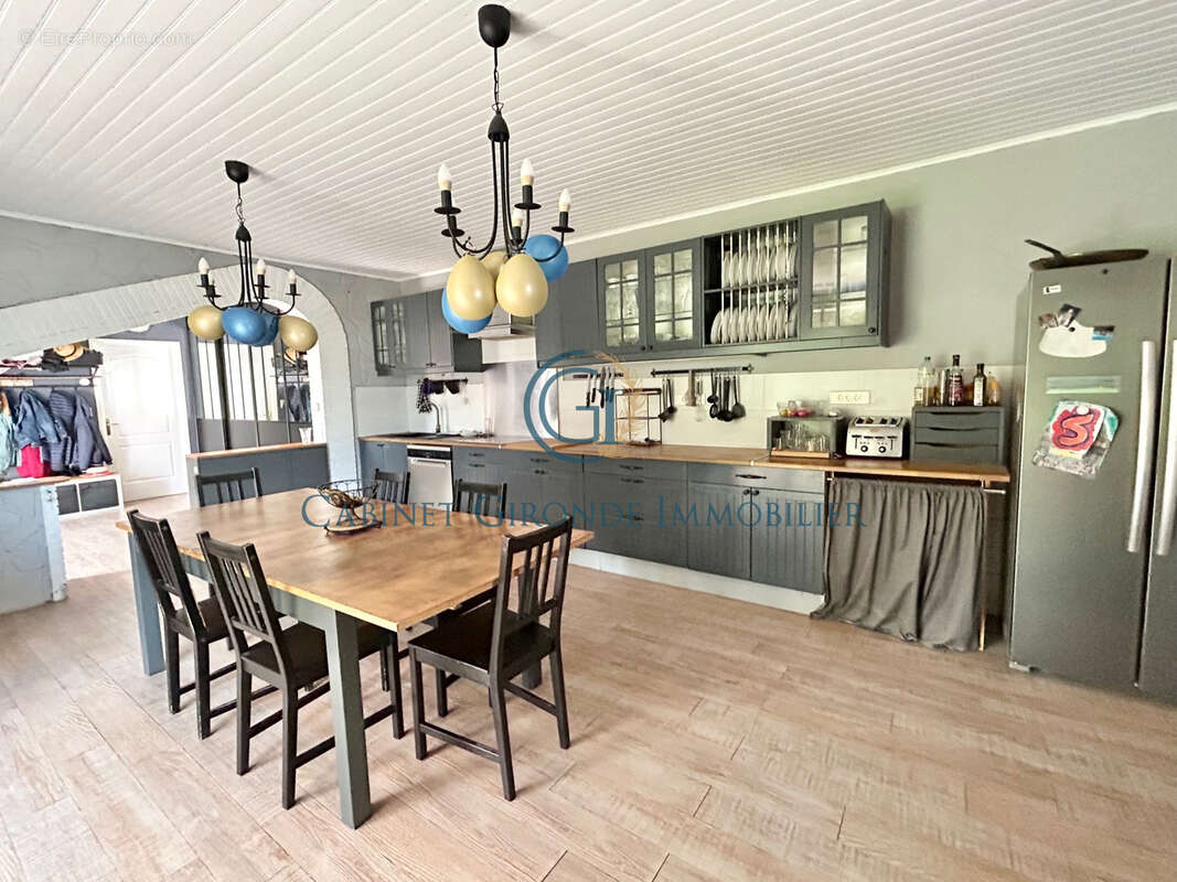 Maison à CASTETS-EN-DORTHE