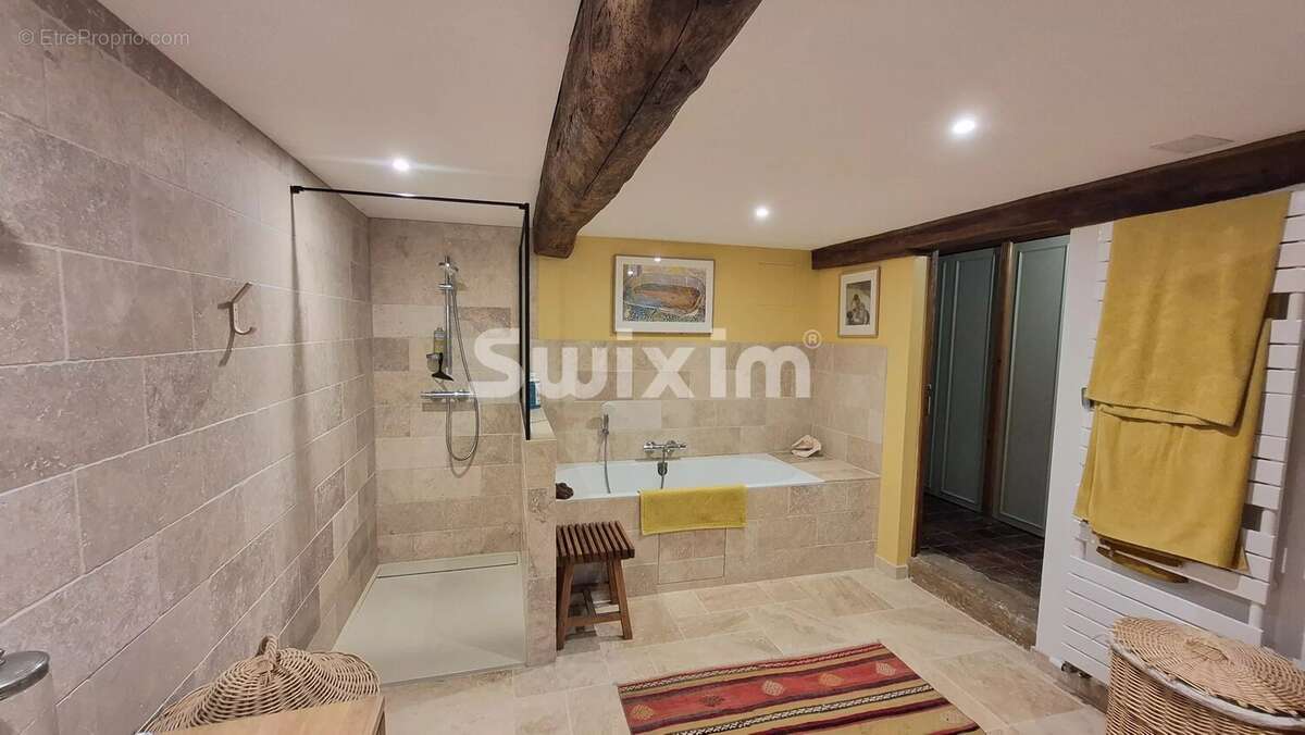 Deux Maisons de caractère réunies par une véranda de 60 m² - photo 5