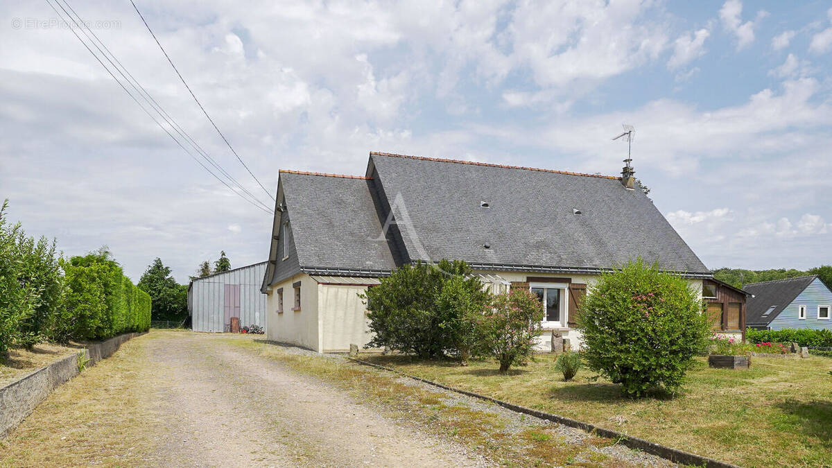 Maison à GUILLIERS
