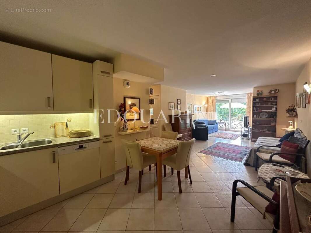 Appartement à MENTON