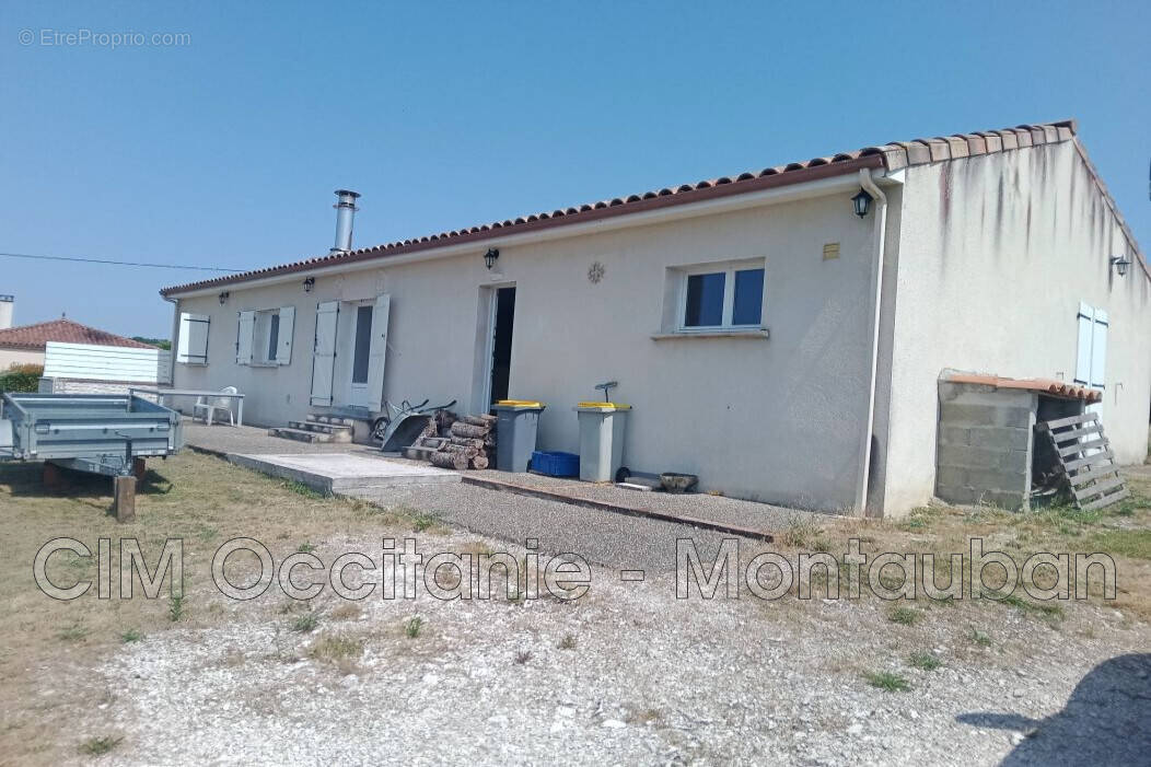 Maison à MONTCUQ