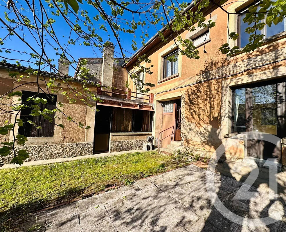 Maison à SALIGNAC