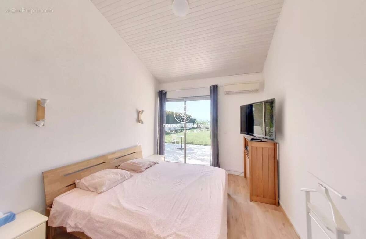 Maison à VILLENEUVE-DE-LA-RAHO