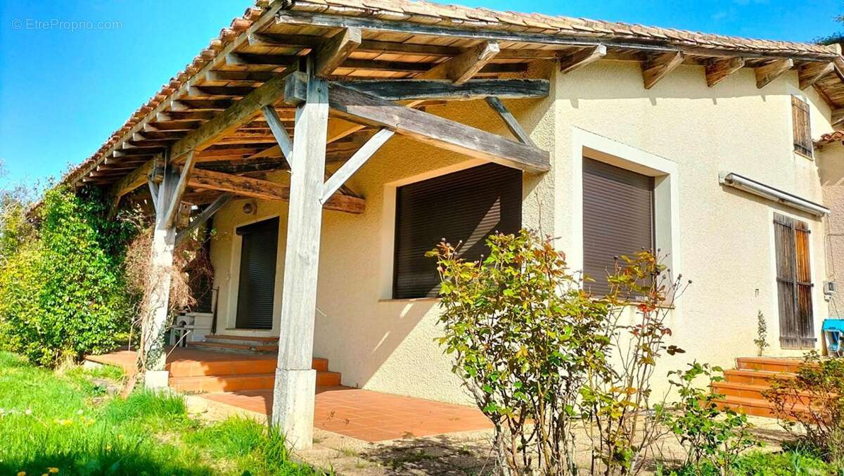 Maison à MAUVEZIN