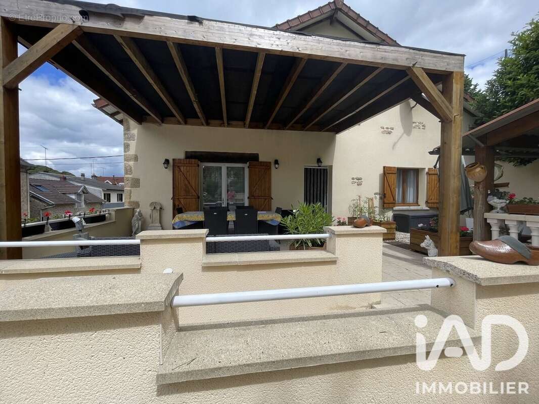 Maison 143 m² à Eymoutiers  - photo 3