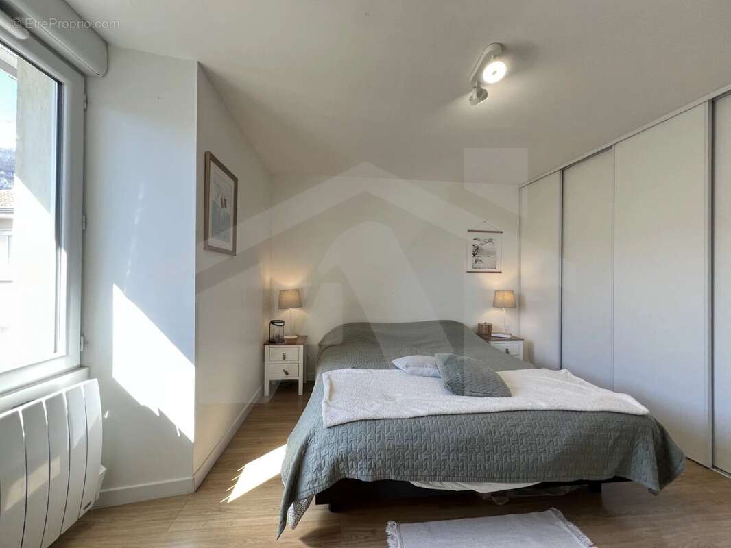 Appartement à VARCES-ALLIERES-ET-RISSET