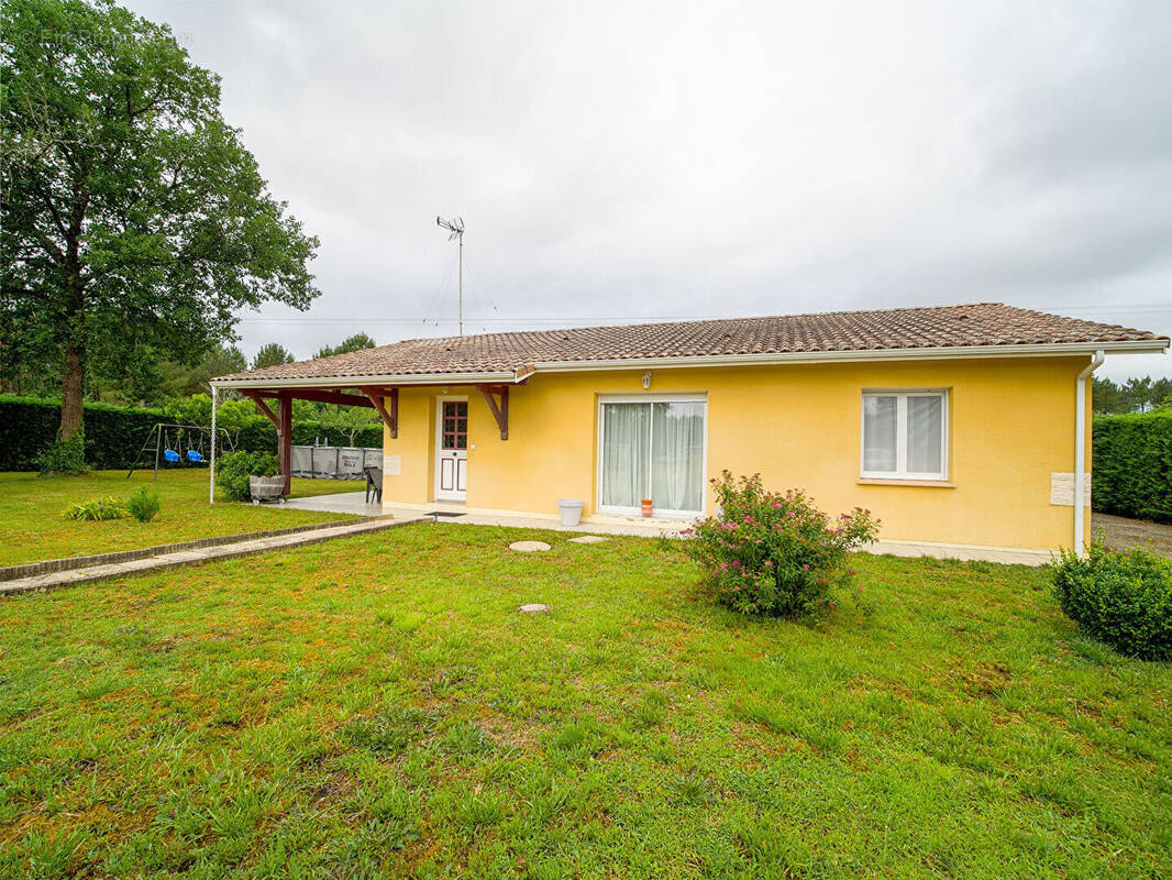 Maison à PISSOS