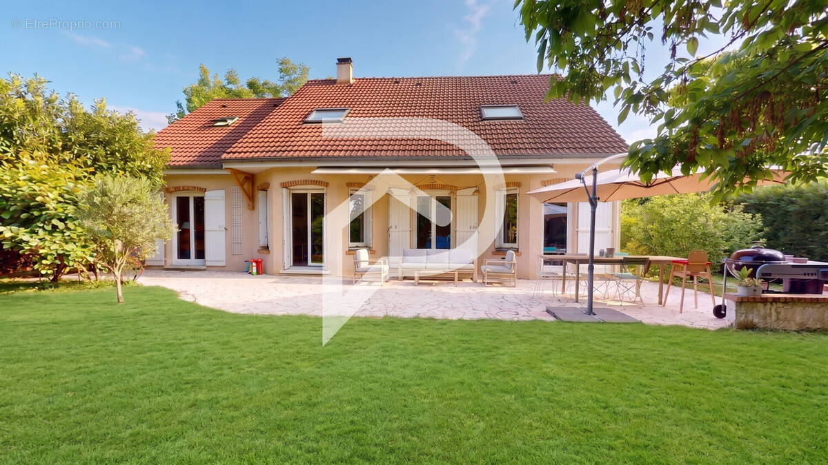 Maison à NOISY-LE-ROI