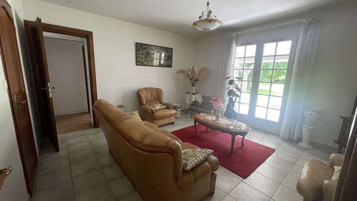 Maison à LANDIRAS