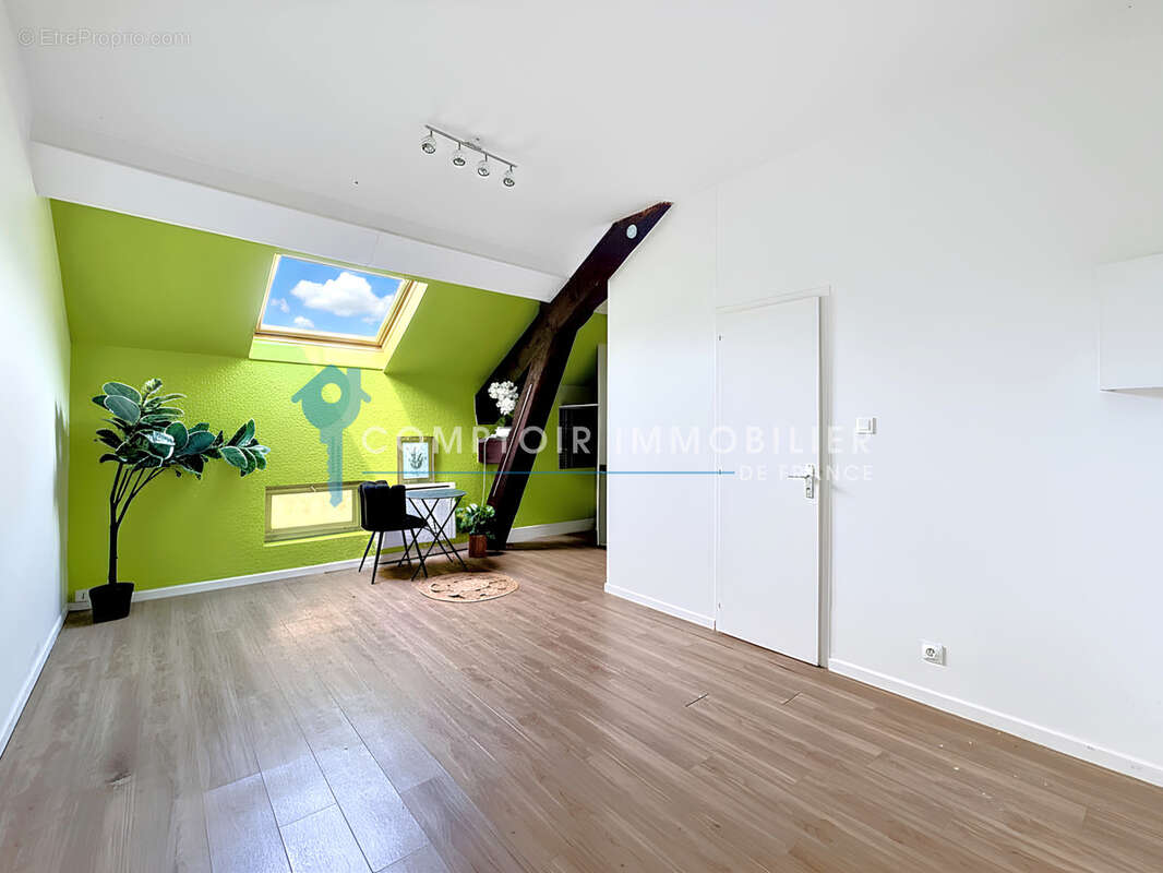 Appartement à VAULNAVEYS-LE-HAUT