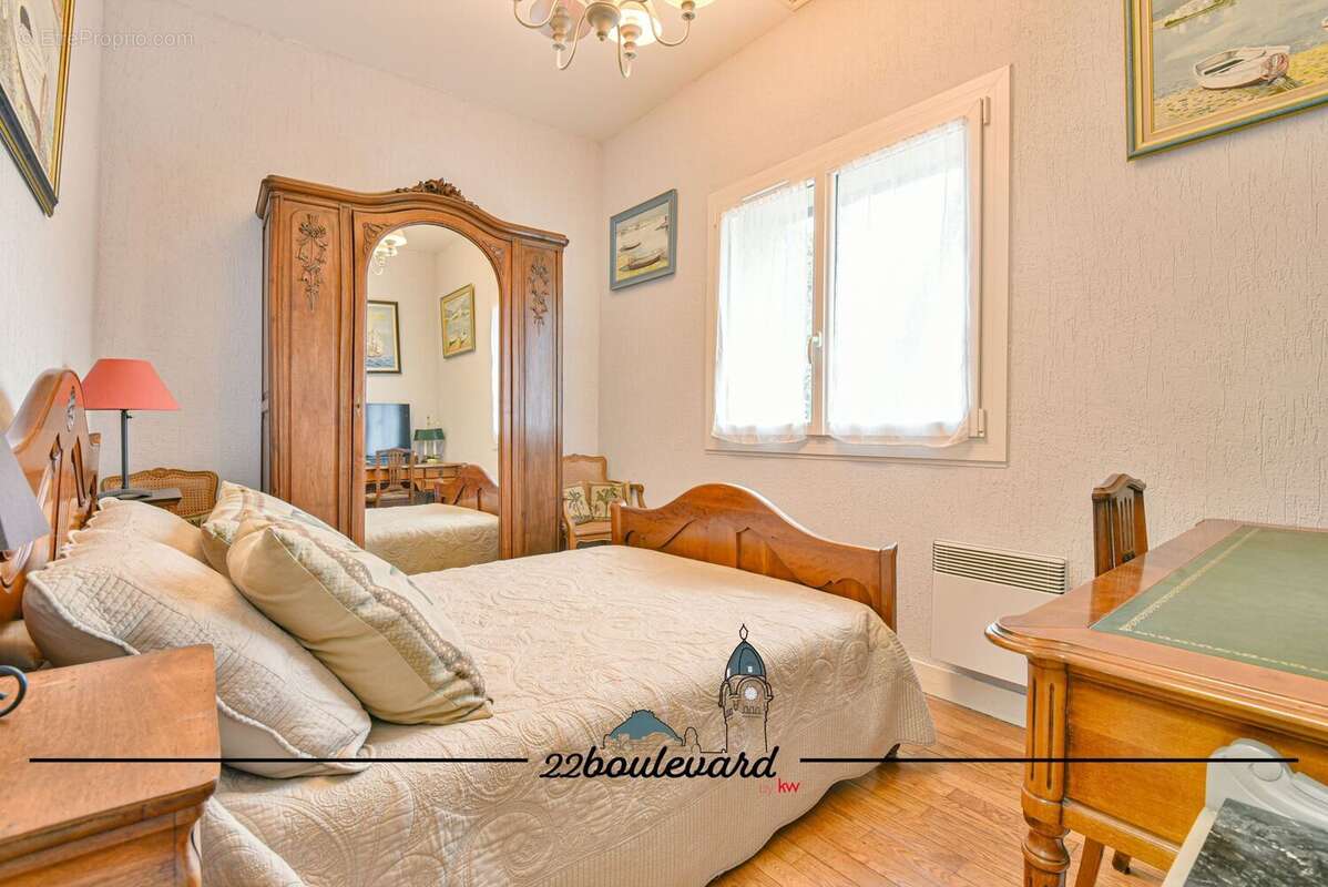 Maison à BONNAC-LA-COTE