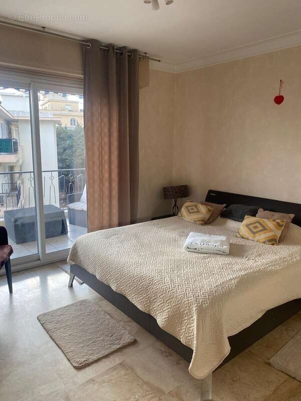Appartement à LE CANNET