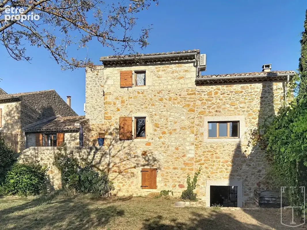 Maison de caractère au coeur du village - photo 2
