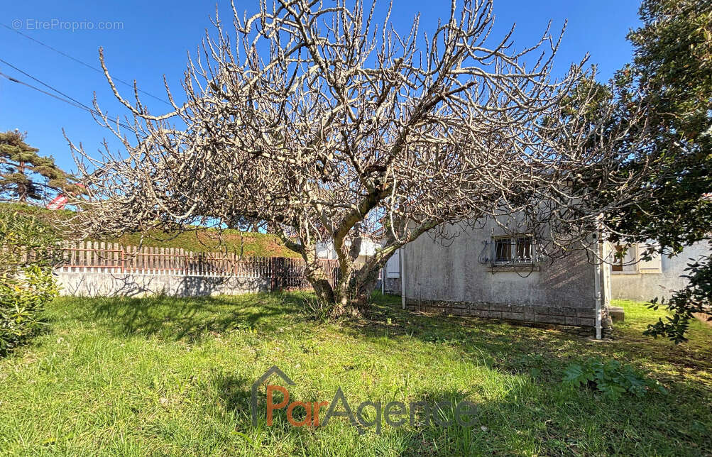 Maison à VAUX-SUR-MER