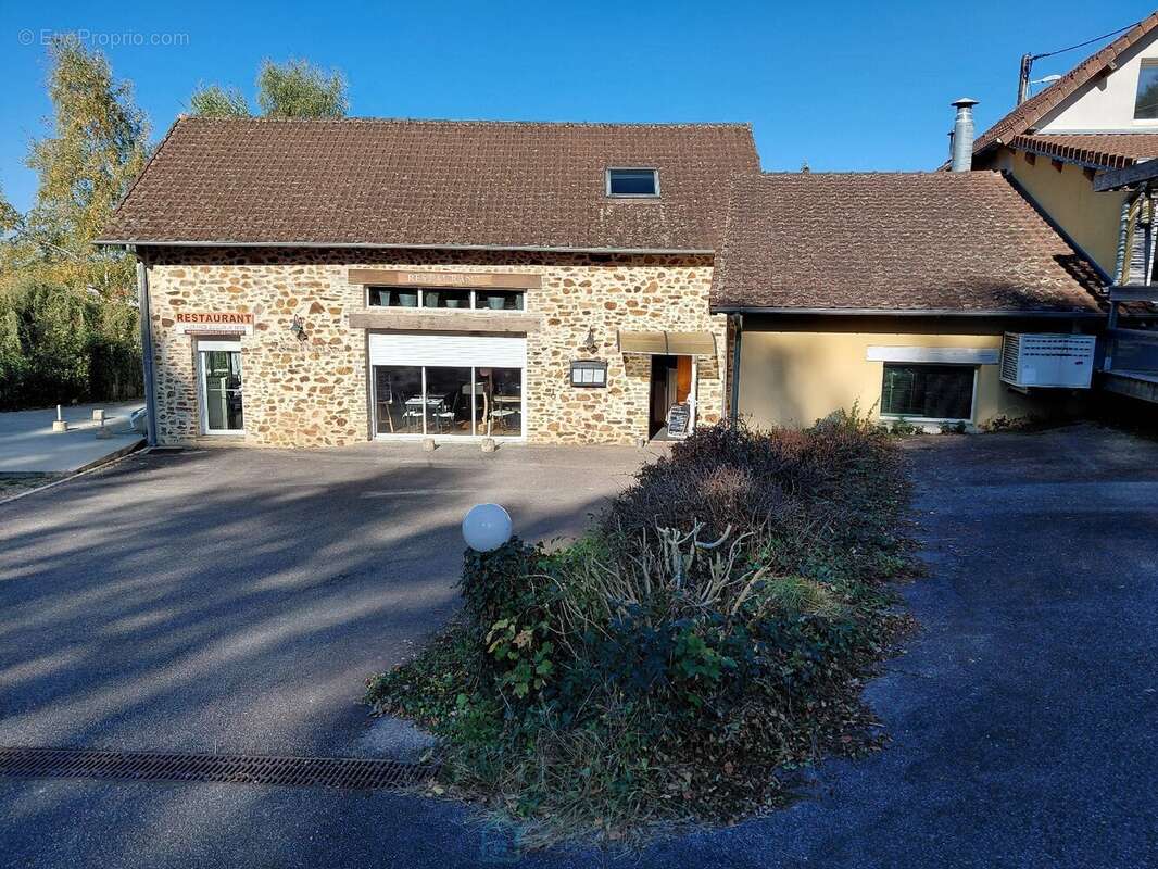 Maison avec activité de restauration gastronomique - photo 2