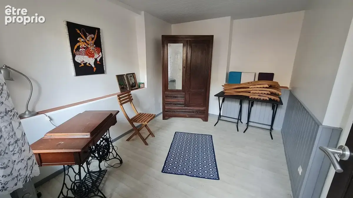 Maison de village atypique de 85 m2 T5 (4 chambres)    2 corps de bâti autour d'un patio sans vis à vis   Camp - photo 11